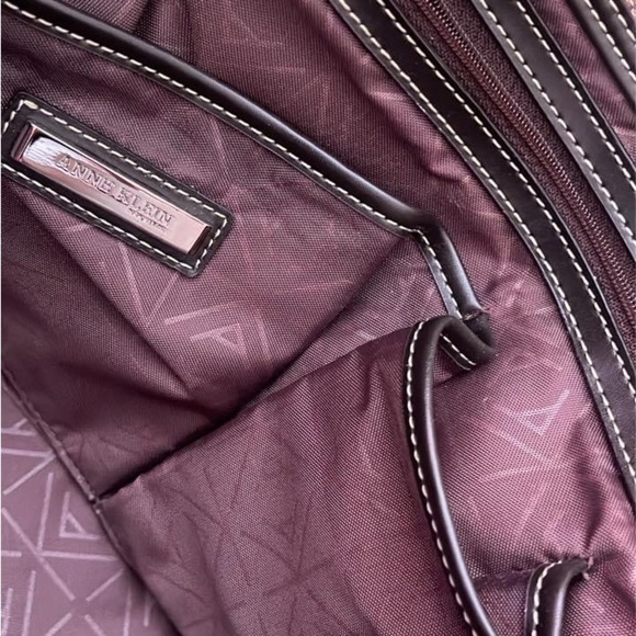 Large Anne Klein Tote/Carpetbag. - Picture 7 of 7